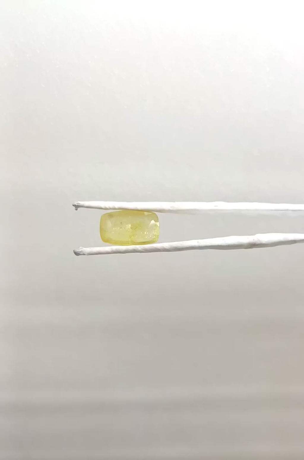 Bangkol Pukhraj 6.06 Carat